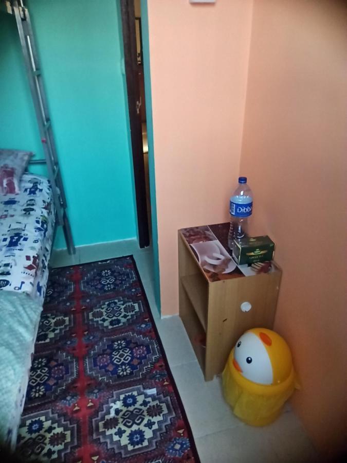 Апартаменты Moon Backpackers , Al Rigga , Partition For Couples And For Singles Дубай Экстерьер фото