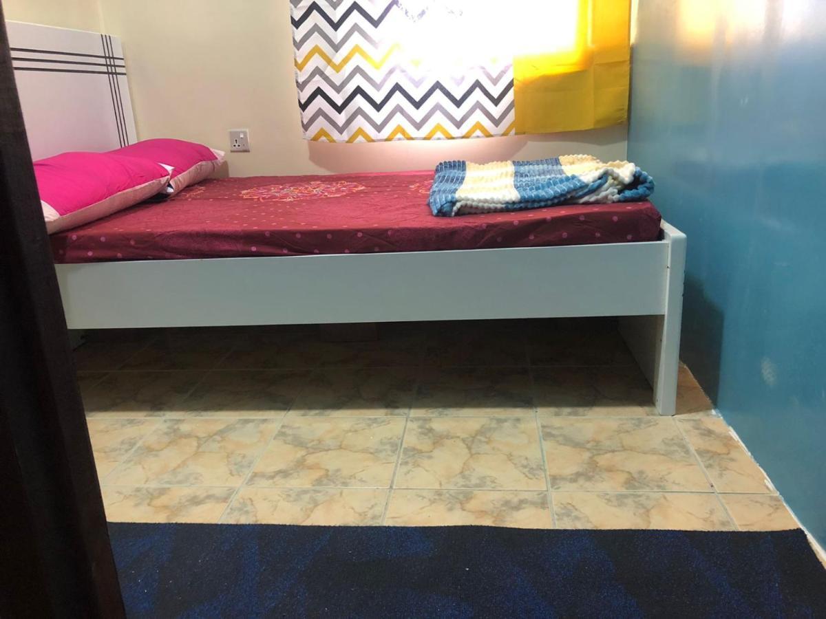 Апартаменты Moon Backpackers , Al Rigga , Partition For Couples And For Singles Дубай Экстерьер фото