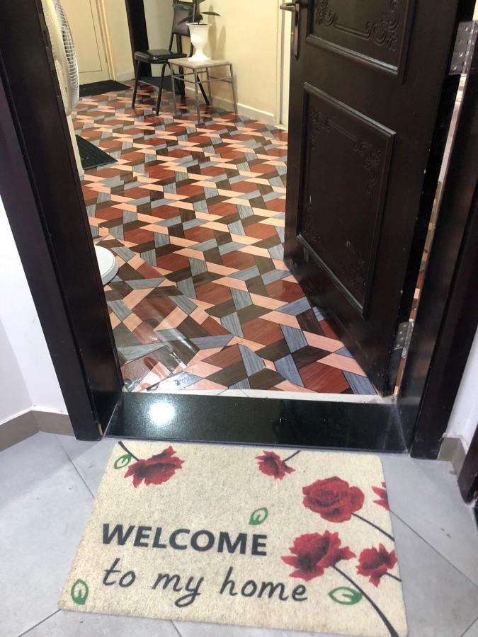 Апартаменты Moon Backpackers , Al Rigga , Partition For Couples And For Singles Дубай Экстерьер фото