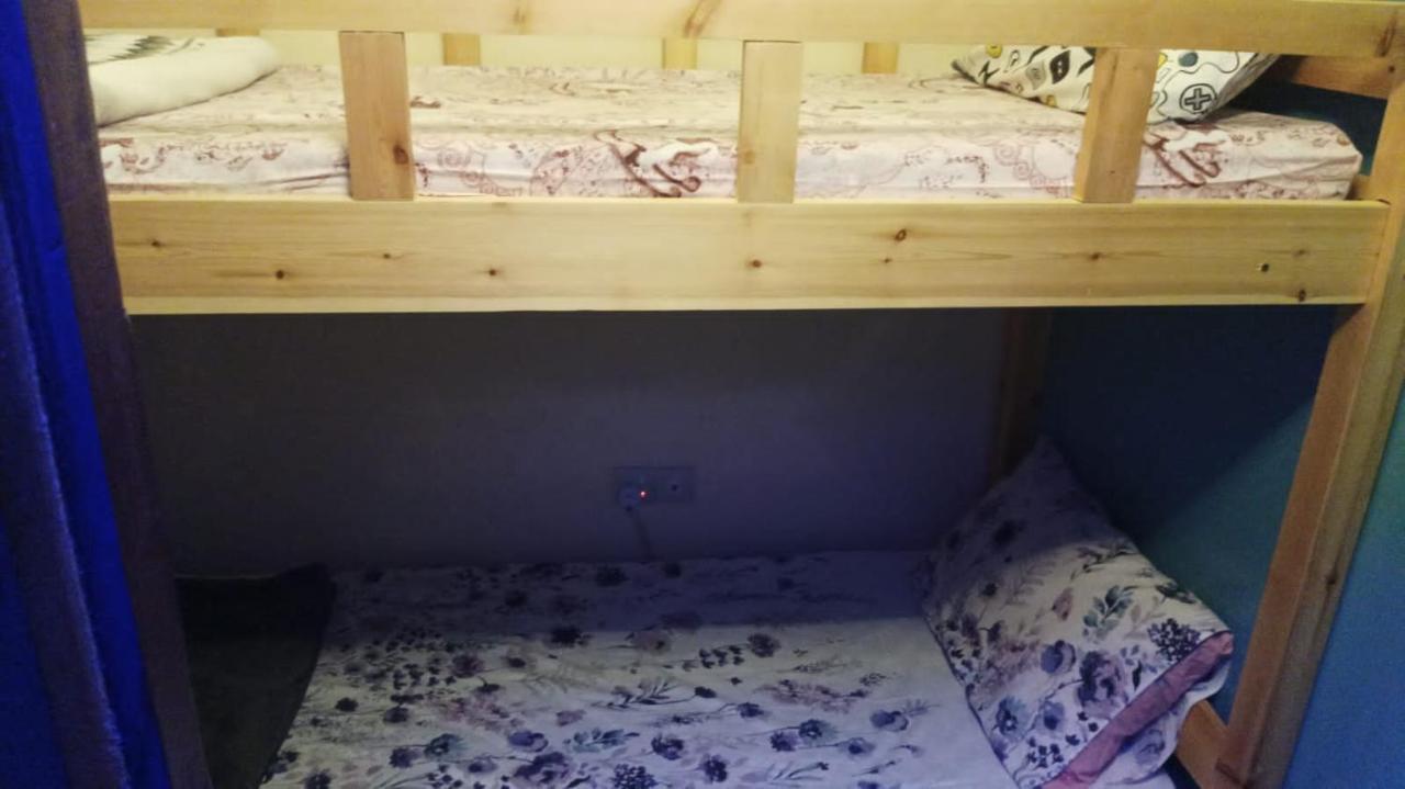 Апартаменты Moon Backpackers , Al Rigga , Partition For Couples And For Singles Дубай Экстерьер фото
